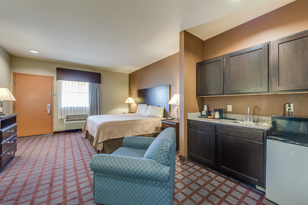 Executive & Motel Cushing